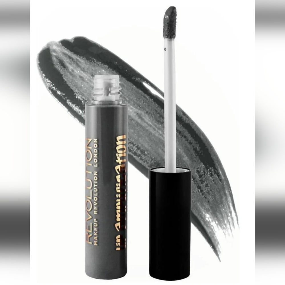 REVOLUTION LIP AMPLIFICATION GLOSS - LIMITLESS